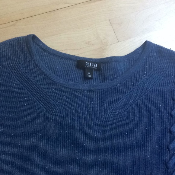 Like 🆕 Sweater - Picture 9 of 13